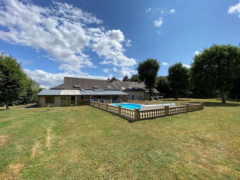 Le Cabaret Paisible Avec Piscine Villa Montierchaume Exterior photo